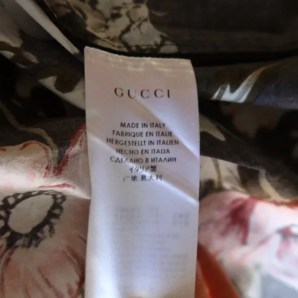 Authentic GUCCI print button front blouse size 40 made in Italy 100% cotton long